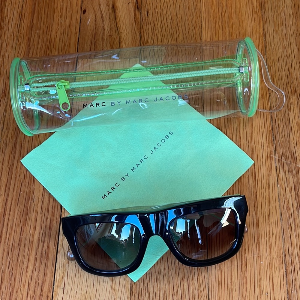 Marc by Marc Jacobs Black Green Sunglasses